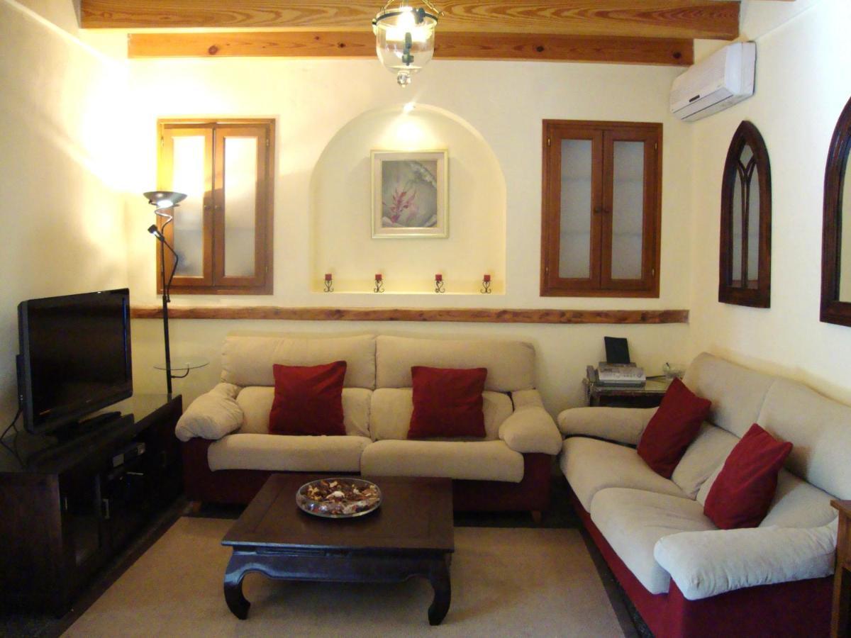 Villa Maria, Bonita Casa Con Jardin Y Piscina Privada En Андрач Екстер'єр фото
