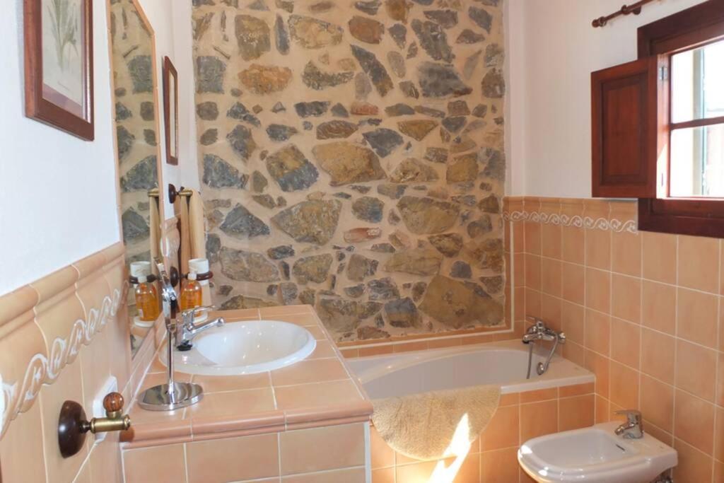 Villa Maria, Bonita Casa Con Jardin Y Piscina Privada En Андрач Екстер'єр фото